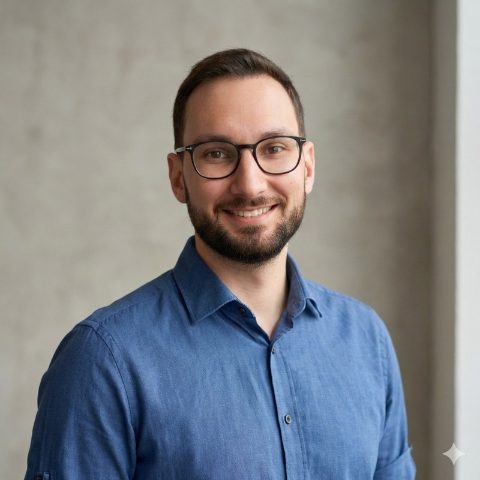 Portrait of Antoine Berthaud, Product Manager in Nantes, France